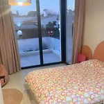 Ultra-modern 5-bed Luxury With Private Pool & Cinema 13 Min To *