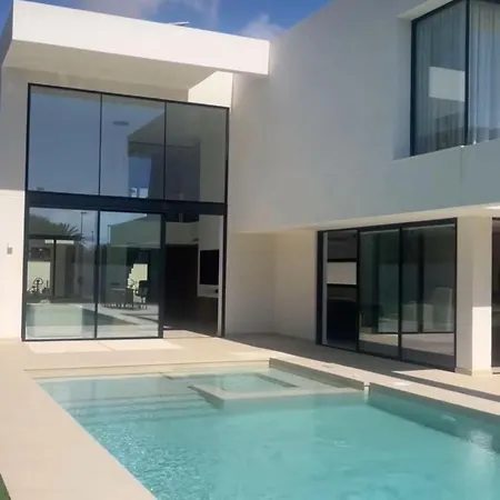 Ultra-modern 5-bed Luxury With Private Pool & Cinema 13 Min To Alicante