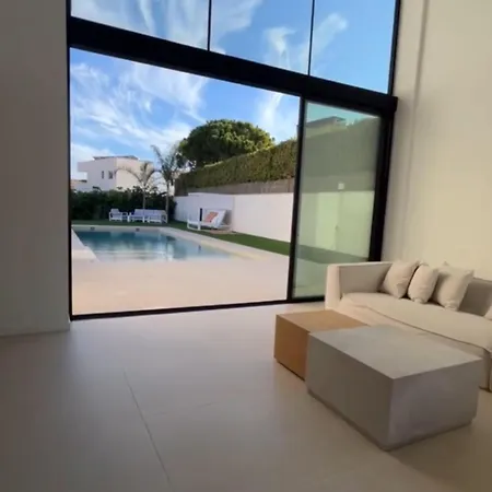 Horská chata Ultra-modern 5-bed Luxury With Private Pool & Cinema 13 Min To