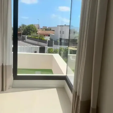 Horská chata Ultra-modern 5-bed Luxury With Private Pool & Cinema 13 Min To Alicante