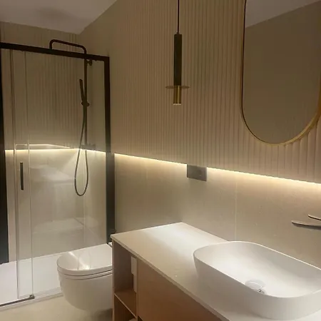 Ultra-modern 5-bed Luxury With Private Pool & Cinema 13 Min To Horská chata Alicante