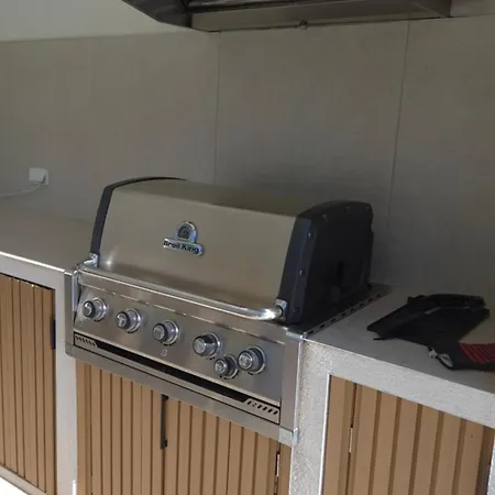 Ultra-modern 5-bed Luxury With Private Pool & Cinema 13 Min To * Alicante