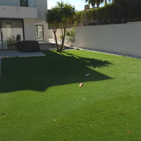 Ultra-modern 5-bed Luxury With Private Pool & Cinema 13 Min To Horská chata *