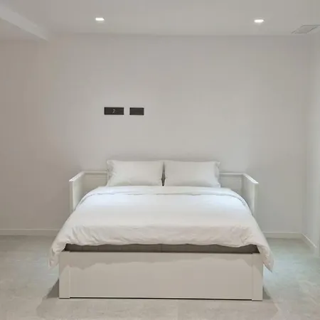 Ultra-modern 5-bed Luxury With Private Pool & Cinema 13 Min To Alicante