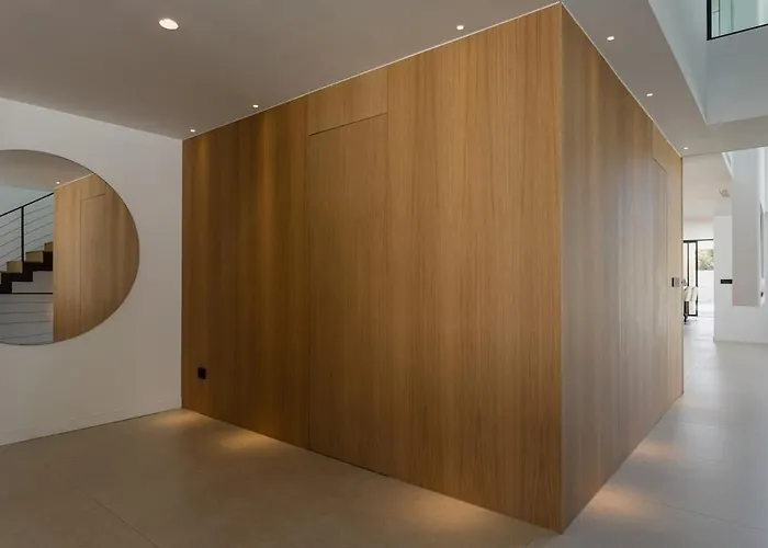 Ultra-modern 5-bed Luxury With Private Pool & Cinema 13 Min To * Alicante